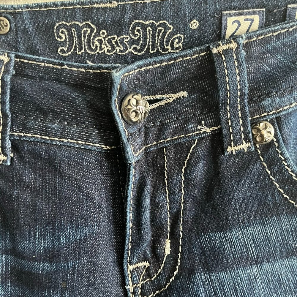 NWOT Miss Me Dark Wash Embellished Skinny Jeans Size 27 Style JP46565 - Picture 8 of 14